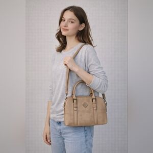 Simply Vera Wang purse